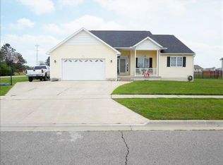 811 Bobwhite Ln, Milan, MI 48160