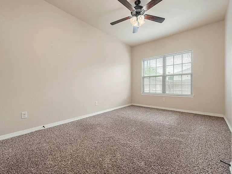 304 Live Oak St — Photo 12
