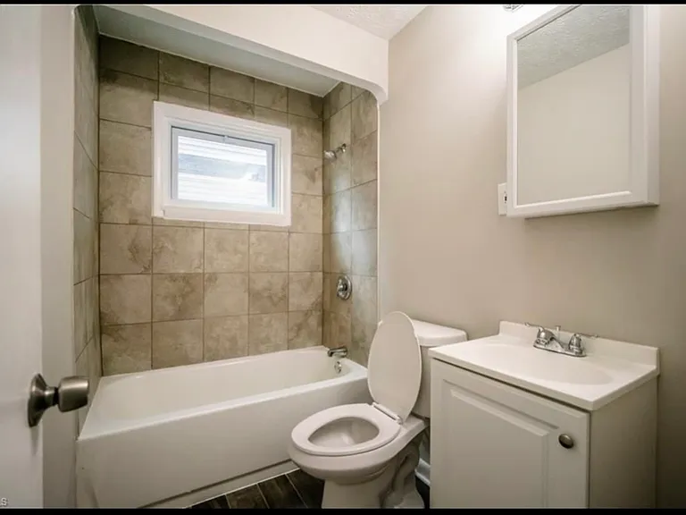 836 Nela View Rd — Photo 10