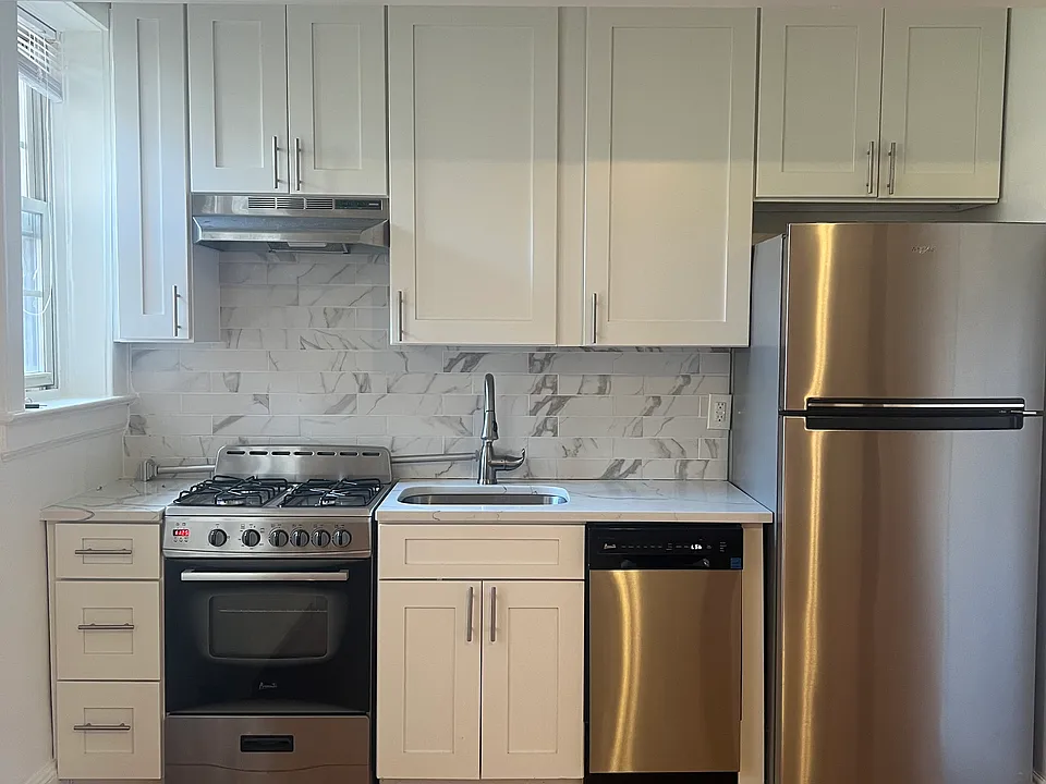 45-47 Woodland Ave #23