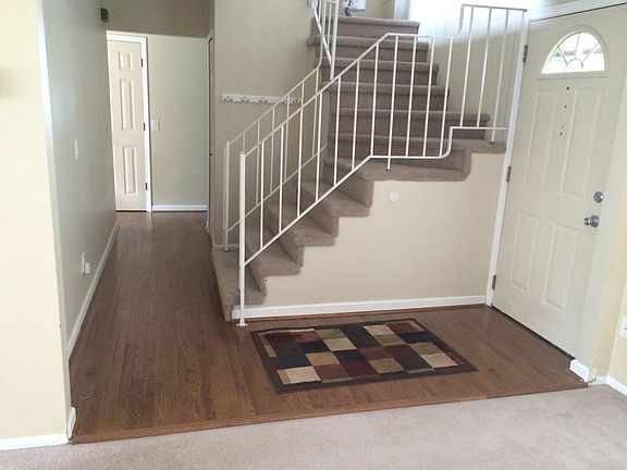 3rd image of 47412 Old Orchard Dr