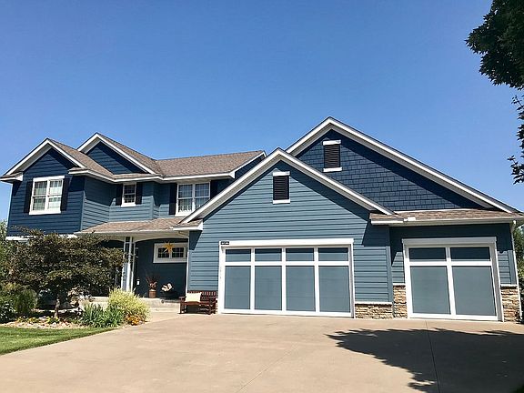 3rd image of 10586 108th Ave N