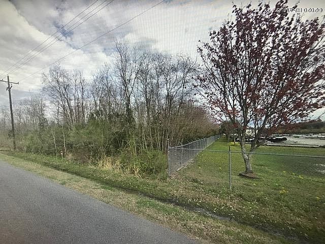 2nd image of 200 Raggio Rd