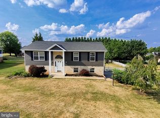 29 Spartan Dr, Martinsburg, WV 25403