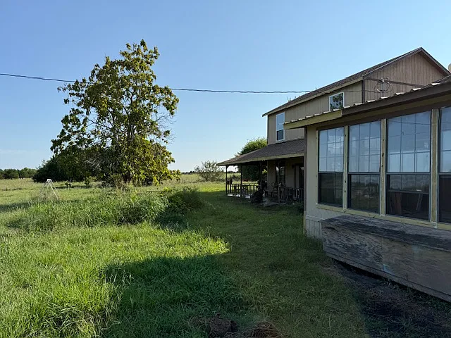 5 bed, 3814 sqft, $900 — Photo 3