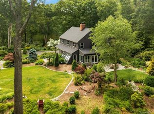 6 Tunxis Trl, Redding, CT 06896