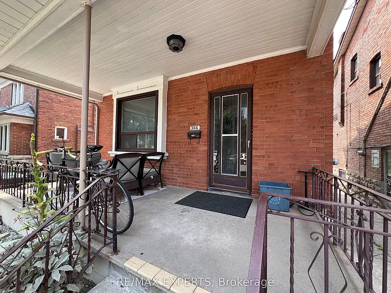 366 Lauder Ave #2 — Photo 2
