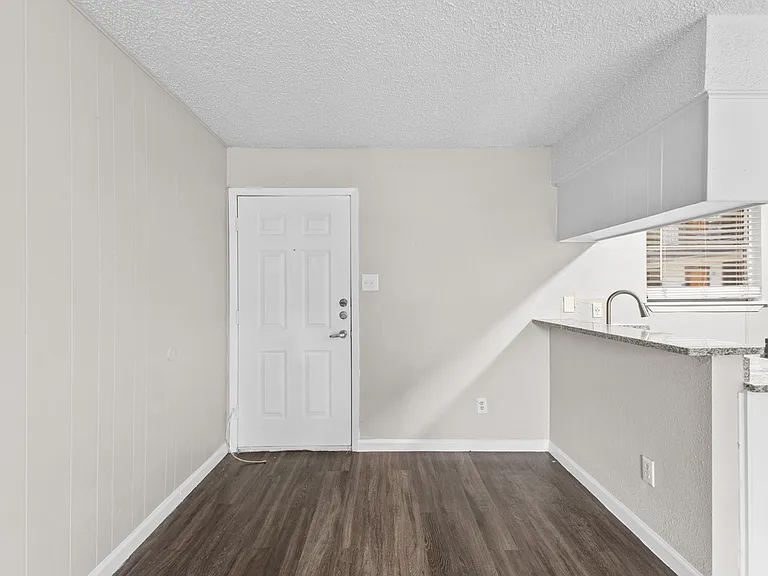 Flats at Berkman — Photo 10