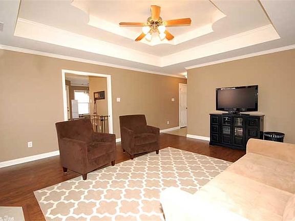 5th image of 1405 Sheridan Dr