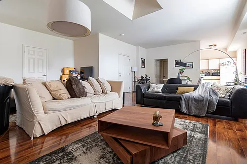 3751 N Halsted St #319 Photo 1