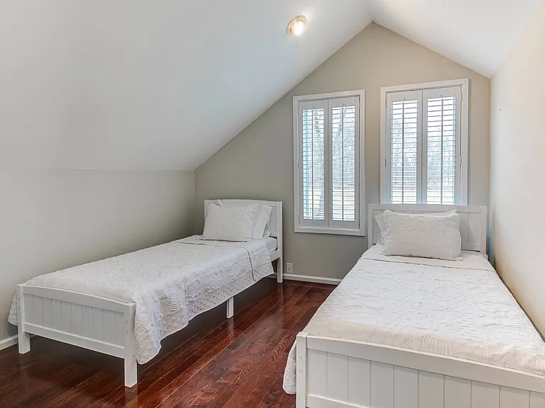 6 Martindale Ct — Photo 16