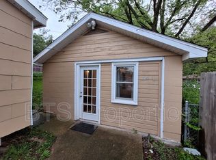 224 Grandview Ave, East Peoria, IL 61611