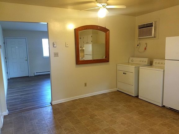 4th image of 1851 Parkview Ave