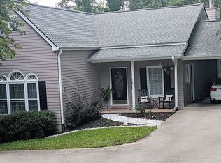 1517 E Tugalo St, Toccoa, GA 30577