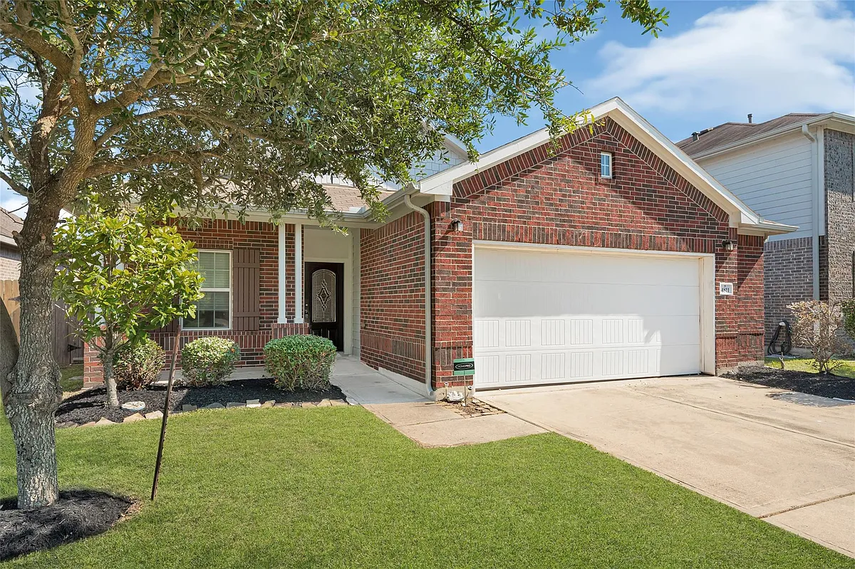 Building Photo - 4811 Seaside Sparrow Ln