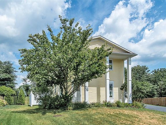 2nd image of 42 Aconbury Dr