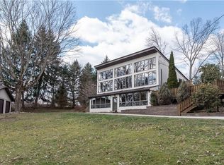 171 Paradise Dr, Export, PA 15632