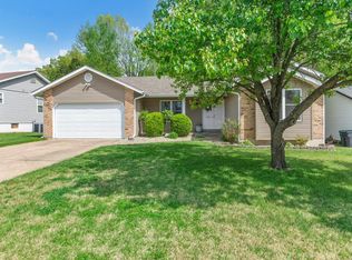 1294 Golden Gate Ln, Saint Peters, MO 63376