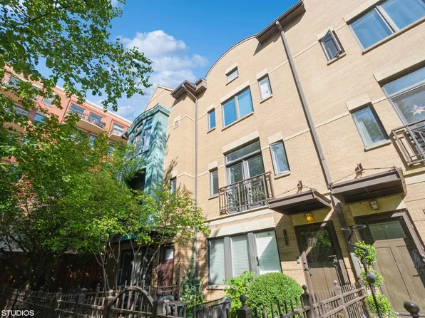 24 S Throop Pkwy, Chicago, IL 60607