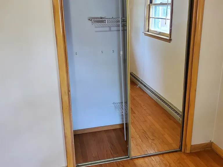 1163 Higgins Ave — Photo 37
