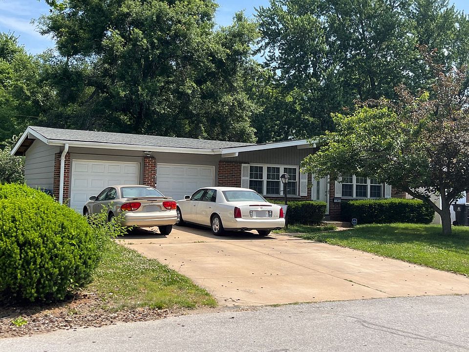 1st image of 2405 Palomino Ln