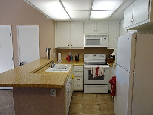 2nd image of 25027 Peachland Ave Unit 263