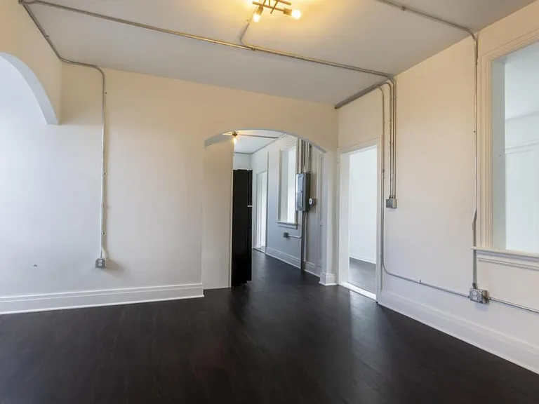 713 Locust St #8 — Photo 8