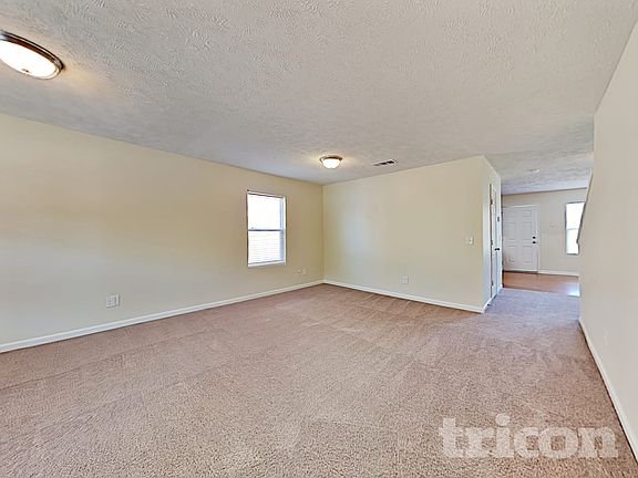 2nd image of 1009 Harmony Ln