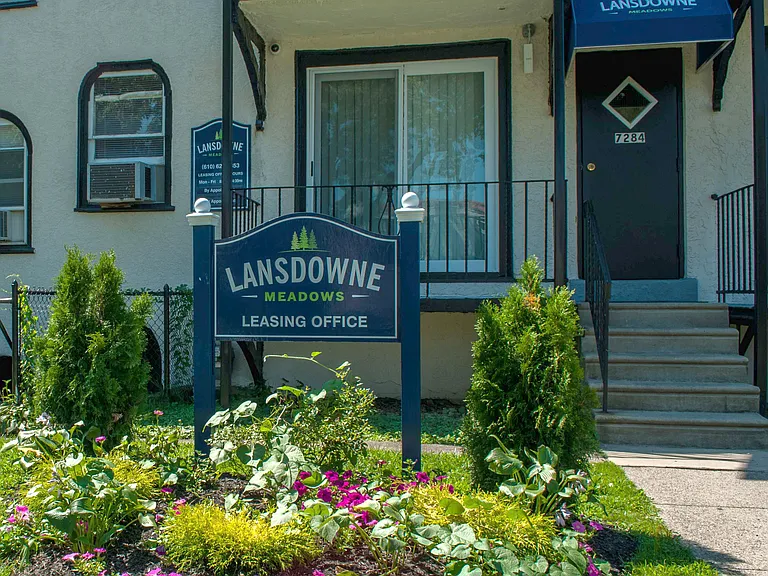 Lansdowne Meadows — Photo 1