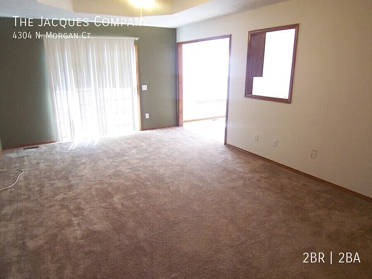 4304 N Morgan Ct — Photo 4