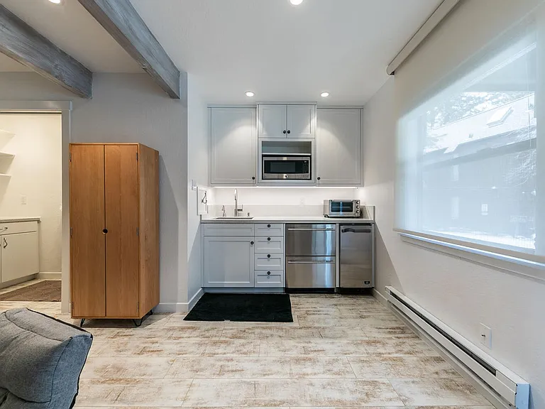 989 Tahoe Blvd — Photo 22