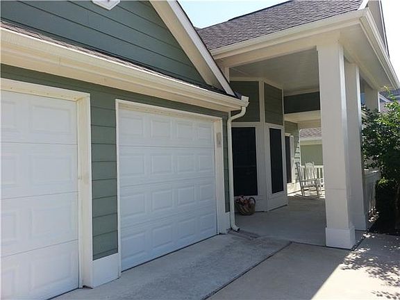 2nd image of 1204 Sea Pines Dr