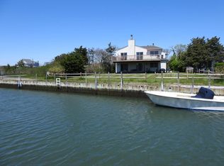 5 Bayview Rd, Remsenburg, NY 11960