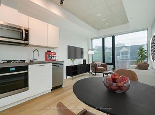 195 McCaul St #223, Toronto, ON M5T0E5