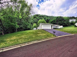 304 Burd Dr, Vestal, NY 13850