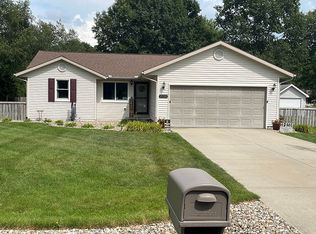 56824 Bellflower St, Elkhart, IN 46516