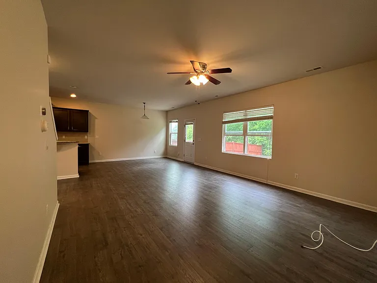 4312 Auburn Hills Dr — Photo 6