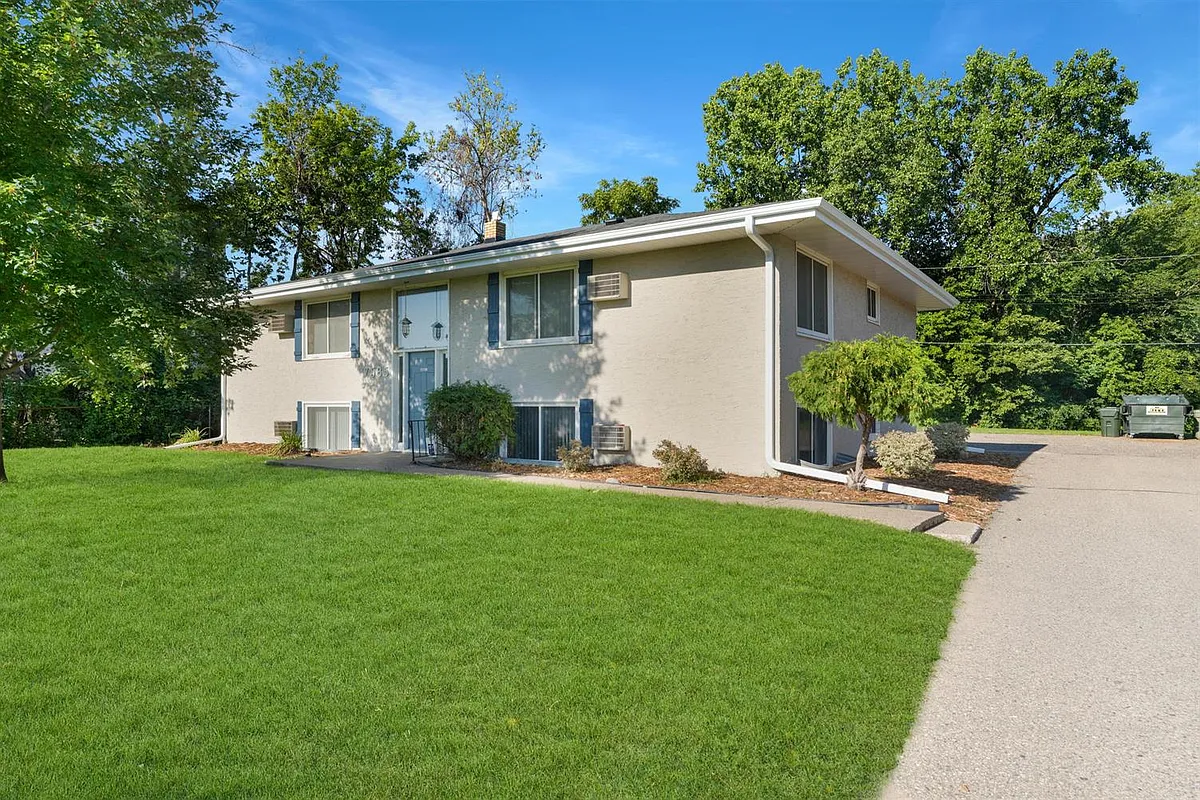 Building Photo - 7575 Cloman Way