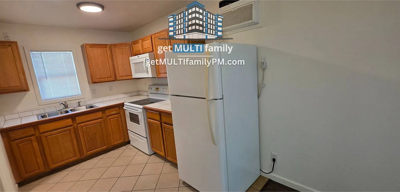 1 bed, 1.0 bath, 560 sqft, $800 — Photo 2