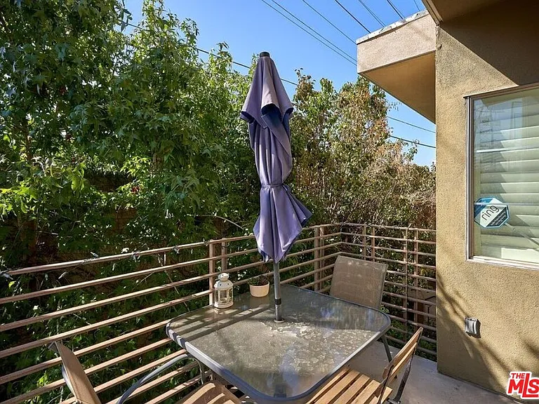 2864 Sunset Pl #206 — Photo 18