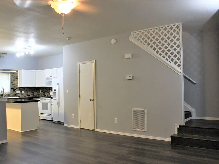 10574 Country Park Point — Photo 6
