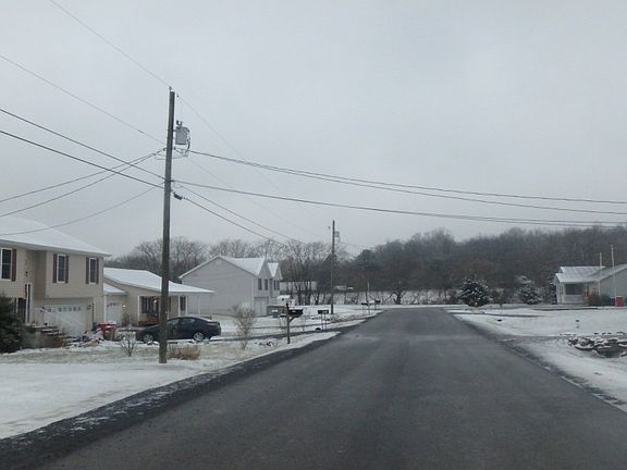5th image of 224 Sonya Ln