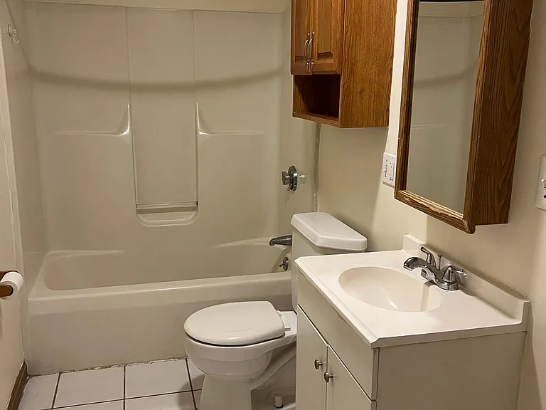 224 Hamilton St #2R — Photo 8
