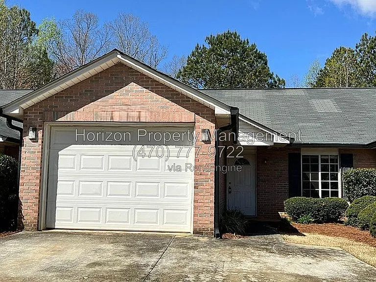 3999 Hidden Hollow Dr — Photo 1