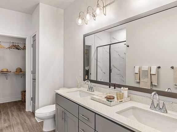 4th image of 2434 Metfield Dr #1-1121