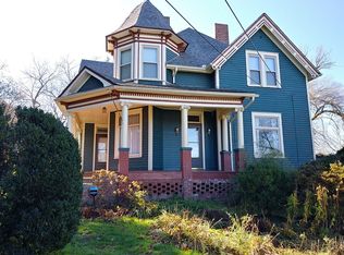175 N 4th Ave, Jellico, TN 37762