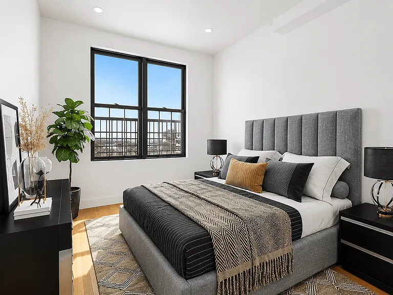 1270 Hancock St #4R — Photo 5