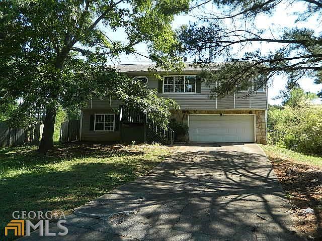 1st image of 2788 Bridle Path SE