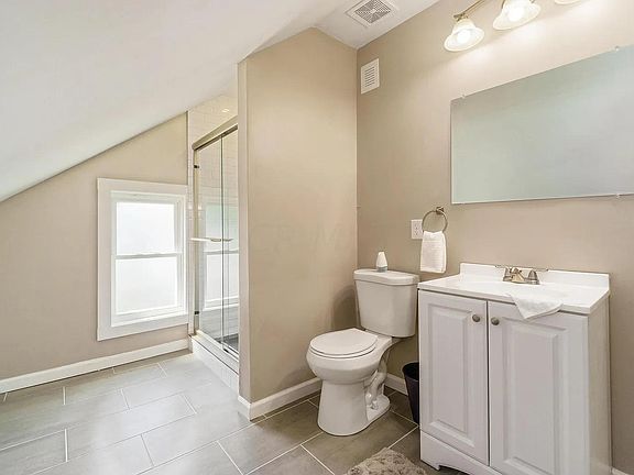 2nd image of 516 S Champion Ave #516