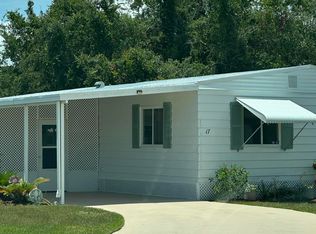 17 Santa Maria Ct, Port Saint Lucie, FL 34952